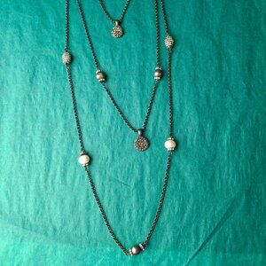 2/15$ Lucky brand black long layered necklace
